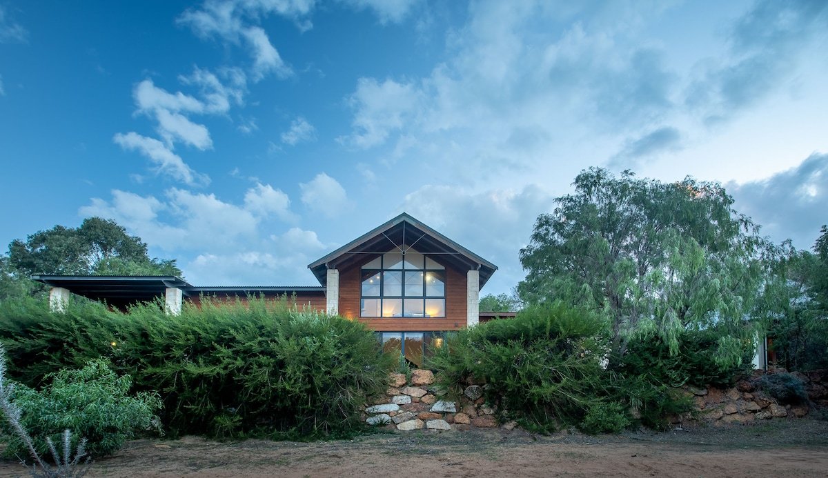 Indigo I Private Properties gallery image 2