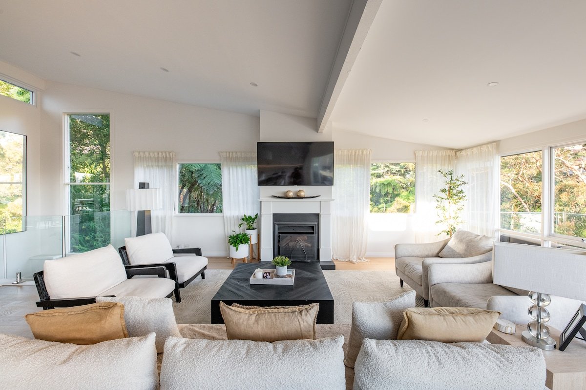 Spectacular Middle Harbor & CBD views gallery image 4