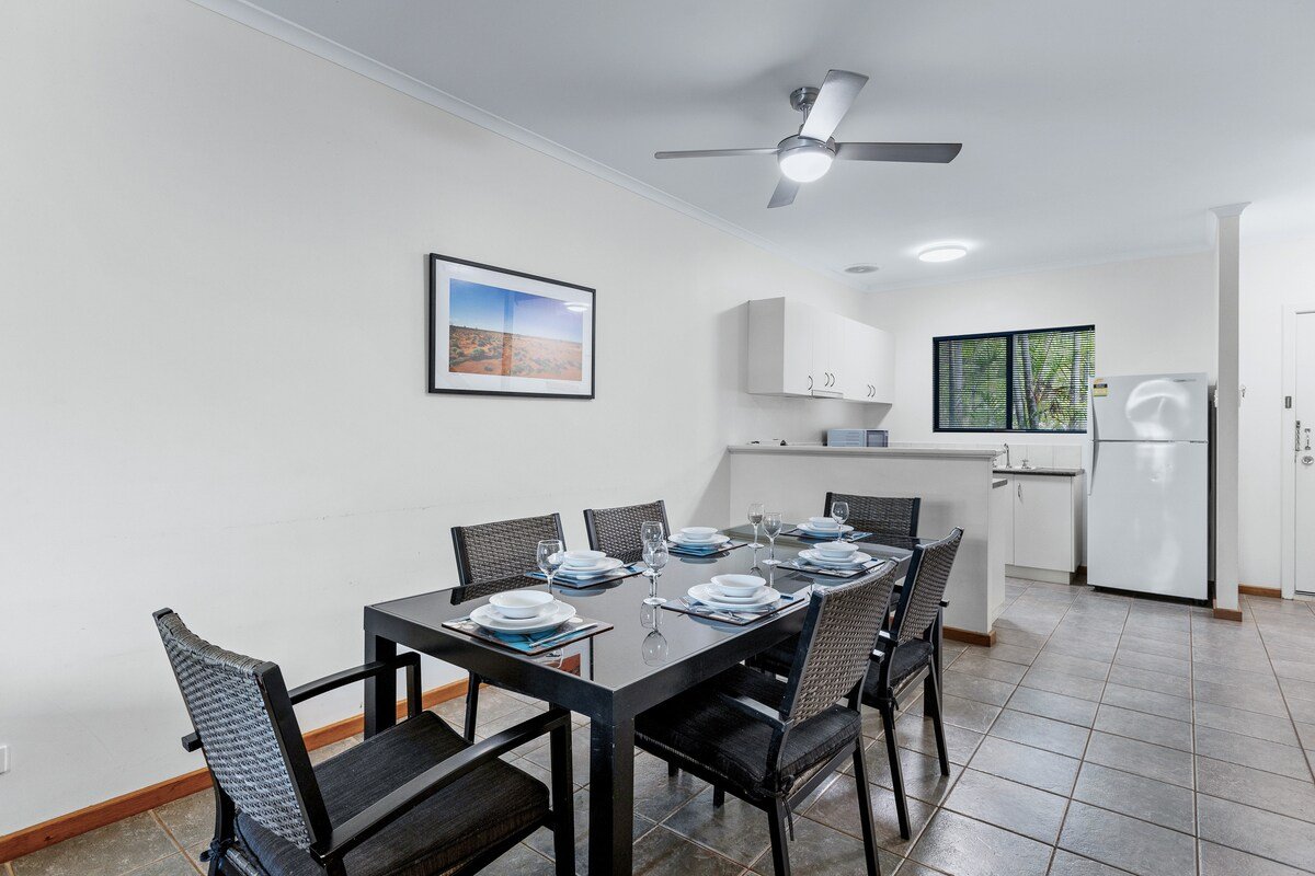Cable Beach Apartments – 3 Bedrooms gallery image 3