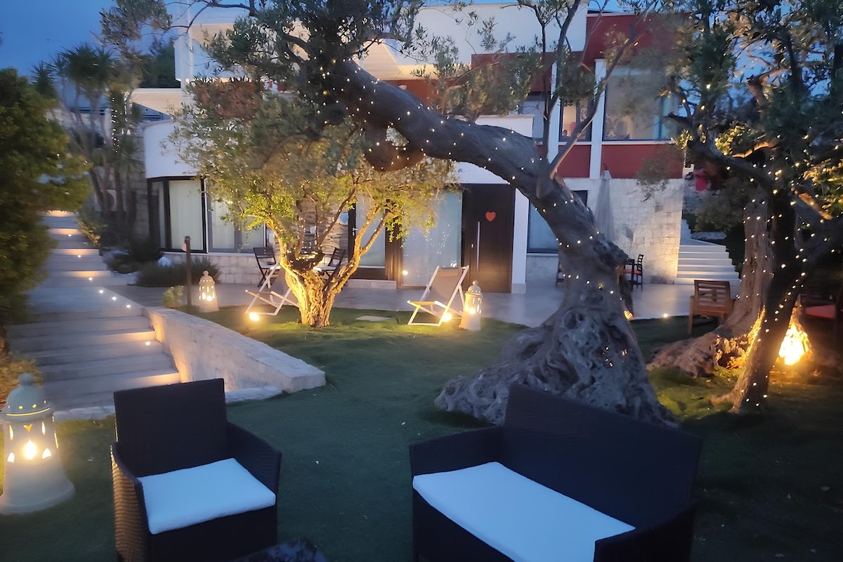 Piscina privata e vista mare panoramica gallery image 4