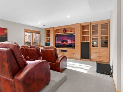 3800sqft Oasis- Theater | Billiards | Gym | Office