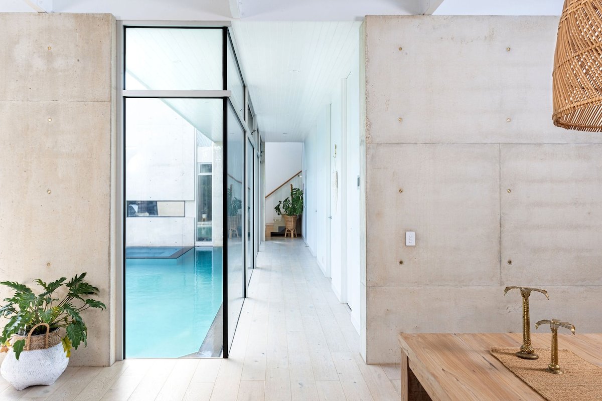 Seaview beach house . gallery image 5