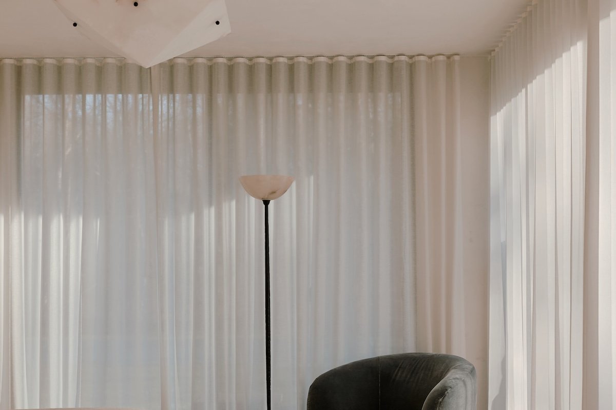 Designer’s Home in Amagansett gallery image 3