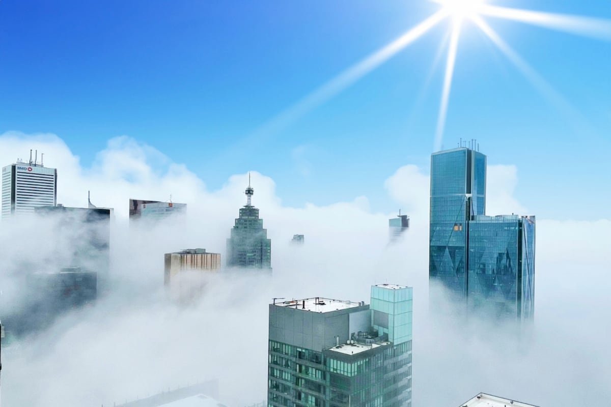 Luxury 3BR Sky Condo – Award Winning Design gallery image 2