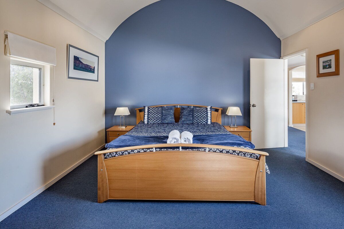 Waterfront Dunsborough House 3 gallery image 5