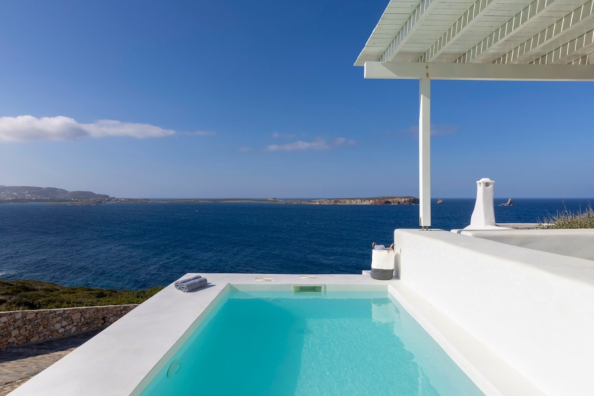 Thea Villas Paros, Villa Turquoise, private pool gallery image 2