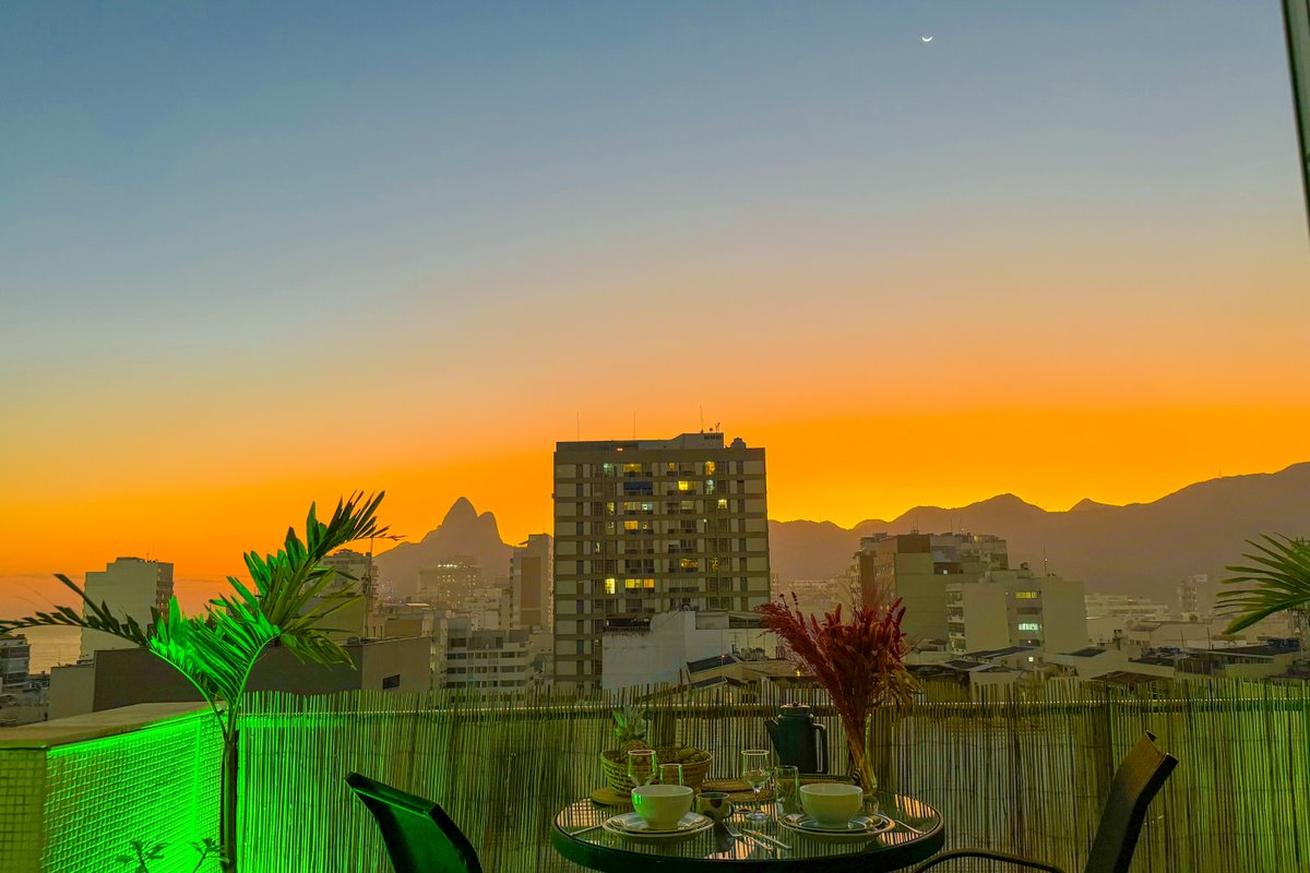 Cobertura linda com piscina na praia de Ipanema