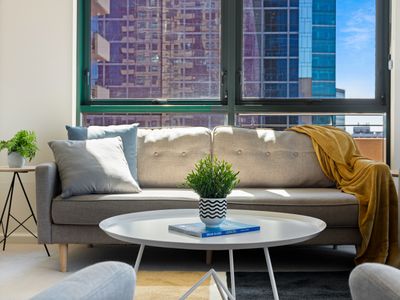 3 Bedroom, 4 Queen Bed, CBD Gem!