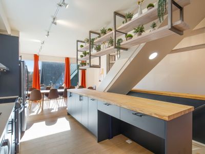 Walk to CapHill 4B4B w/EV Rooftop 6 Beds Sleeps 12