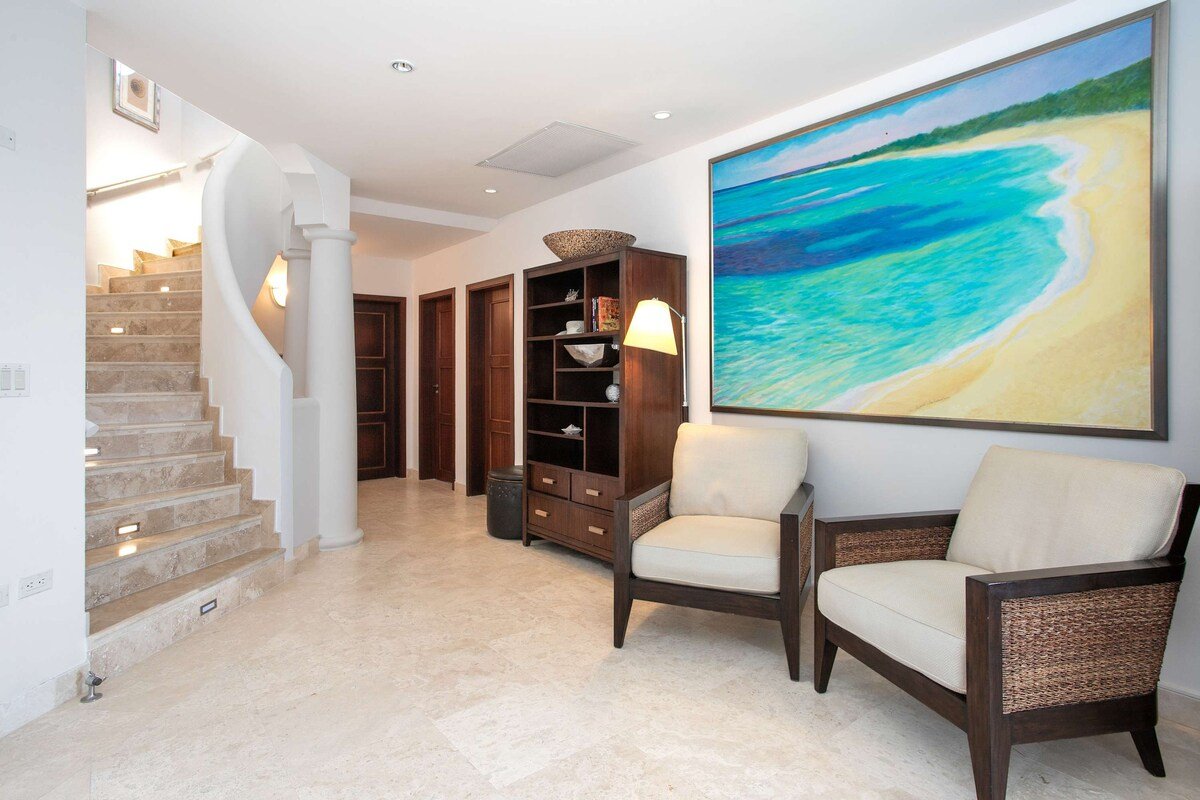 Diamond (5 bedrooms) – Oceanfront villa with pool, gallery image 2