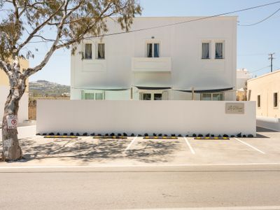 Le Blanc Resort Santorini – Two Luxury Houses