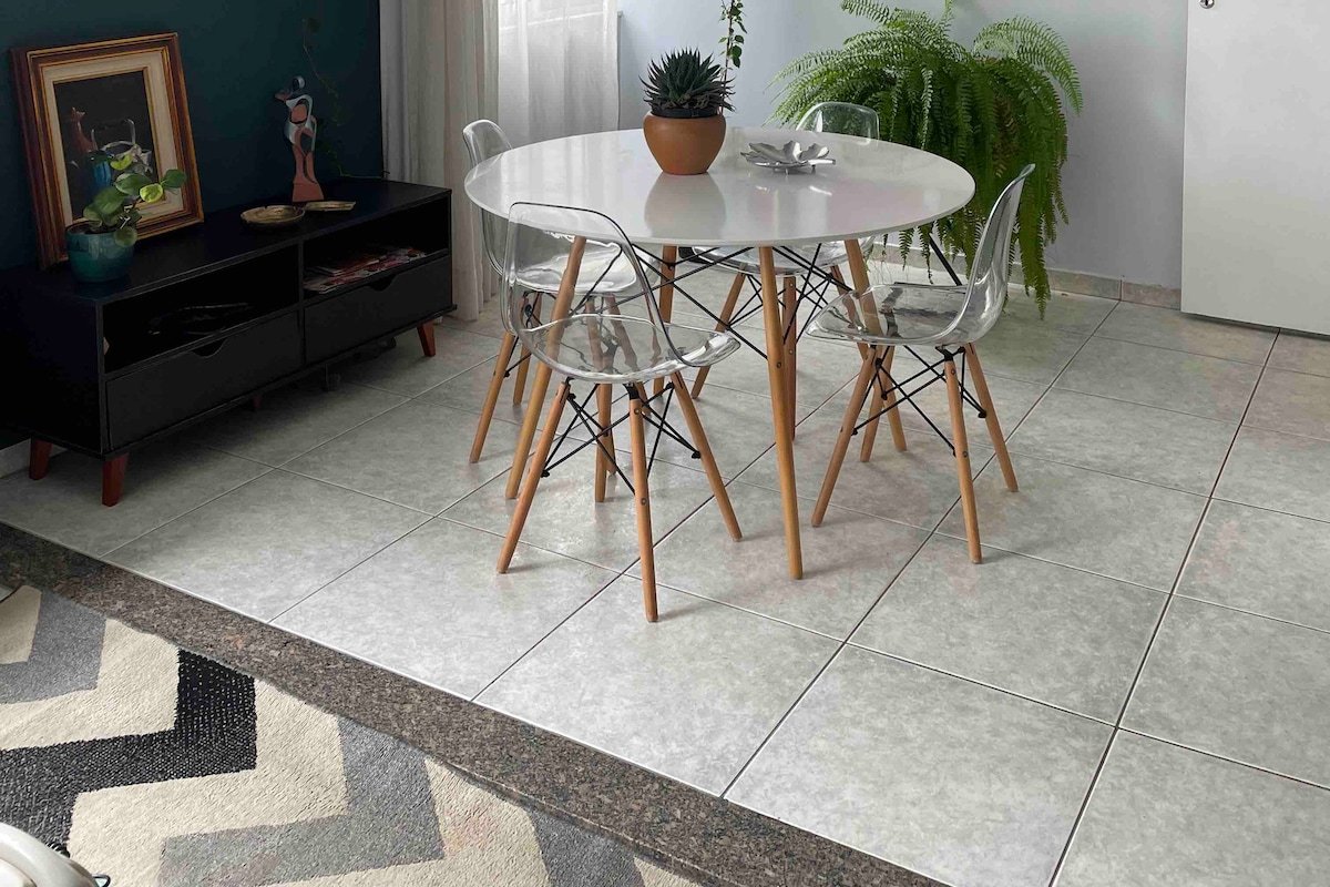 Apartamento em Ipanema próximo da praia com vaga gallery image 2