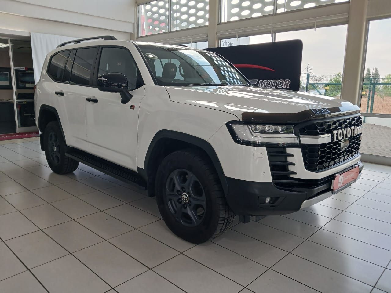 TOYOTA LANDCRUISER 300 V6 3.3D GR-S for Sale in South Africa