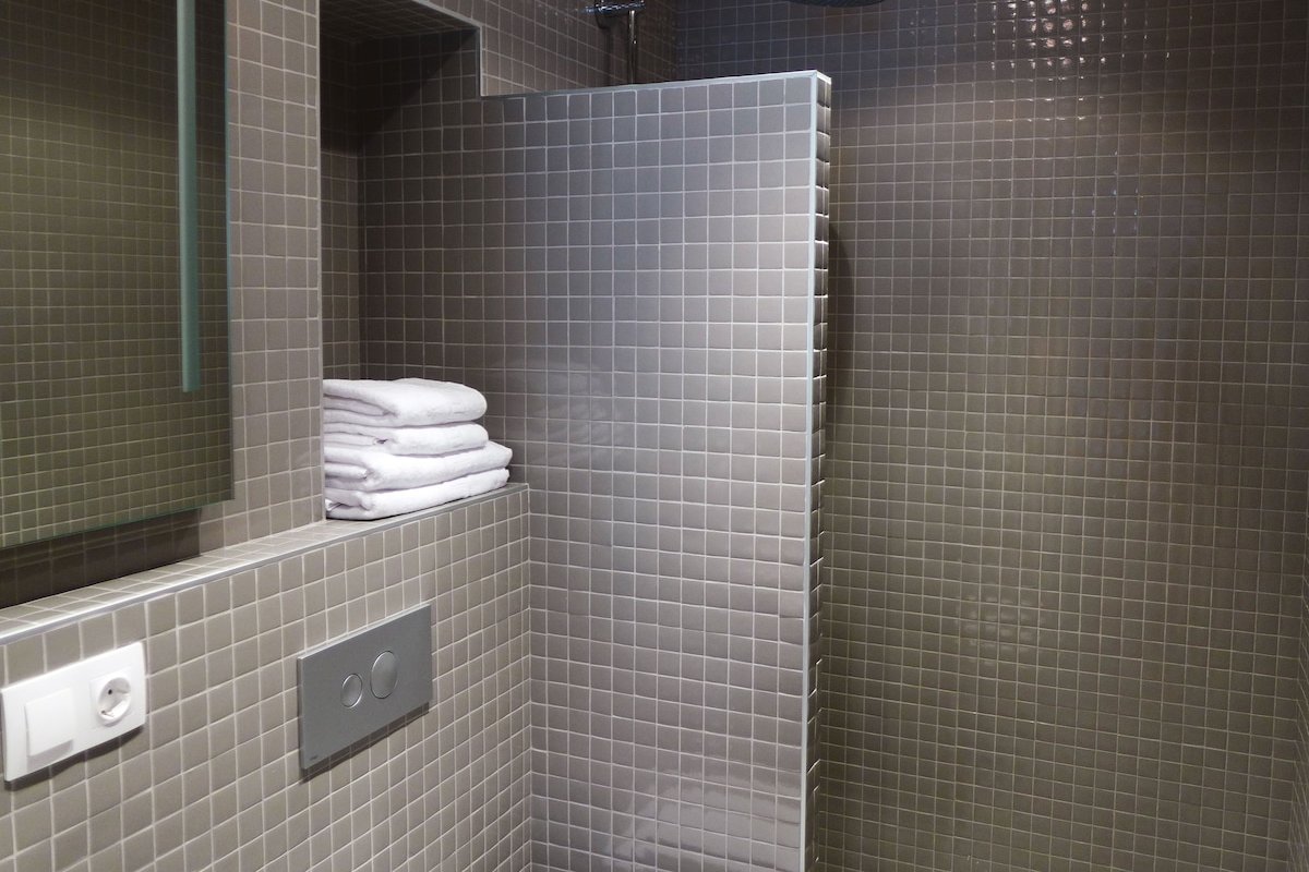 Parte Vieja Donostia- Dos playas gallery image 5