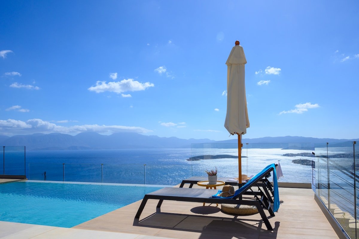 Majestic View Villa 1 – sea views and heated pool gallery image 2