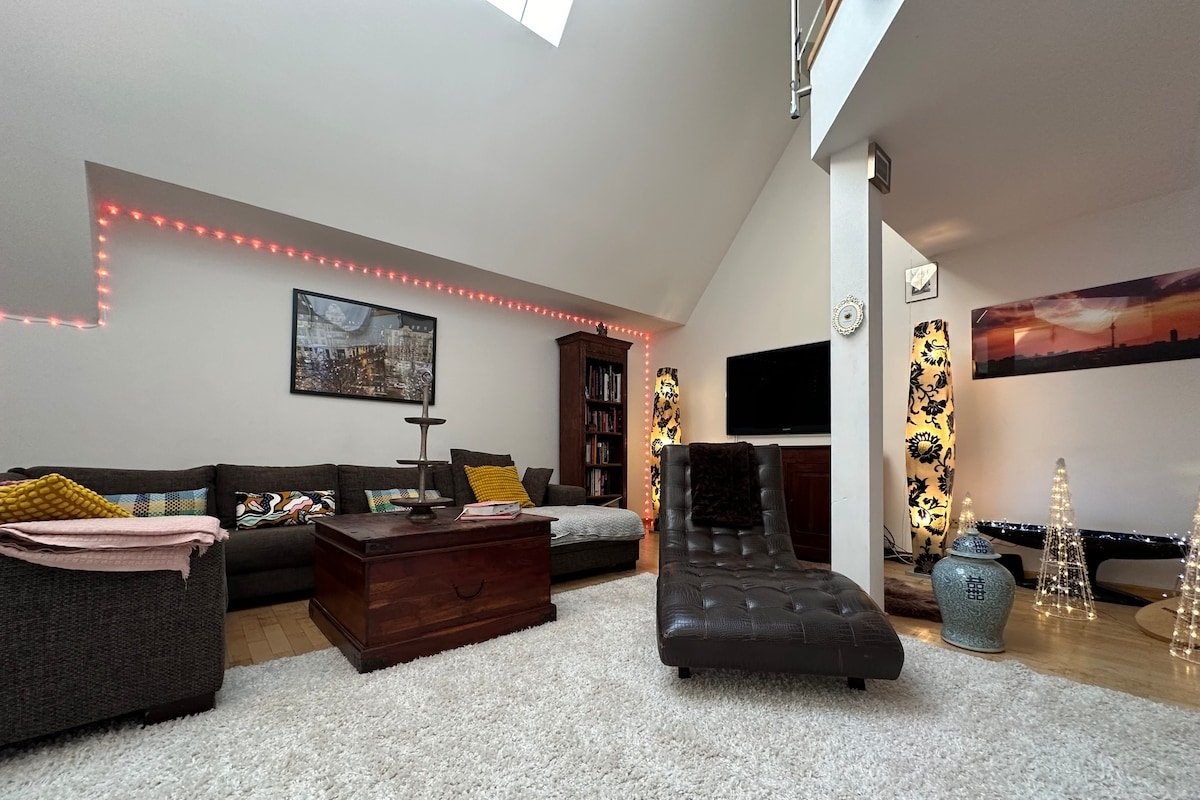 X-large Lifestyle Loft in Prime City Location gallery image 5