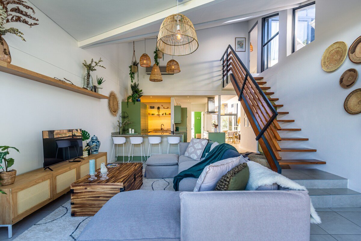 Luxury Penthouse in Camps Bay gallery image 4