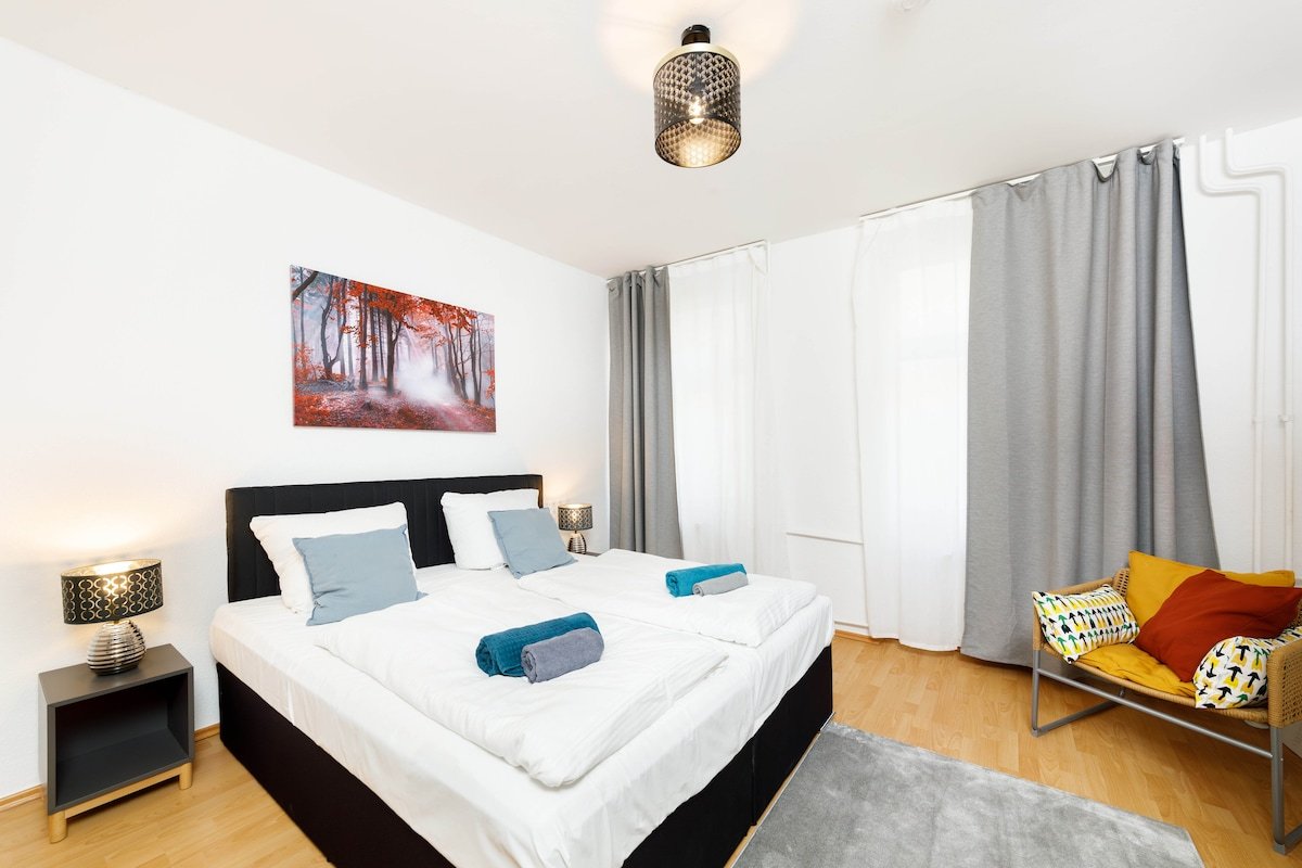 4-Zimmer Apt. City Center Museuminsel Berlin-Mitte gallery image 3