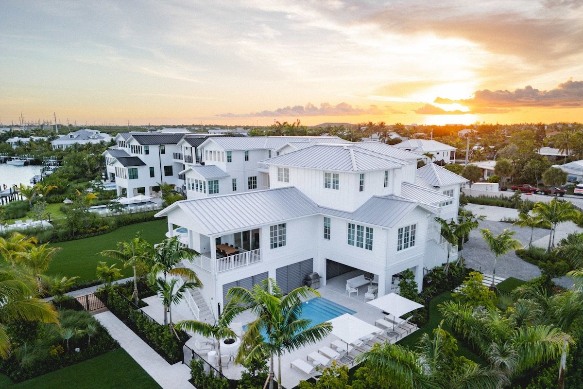 The Joyrise House at Solaire Lunara Bay