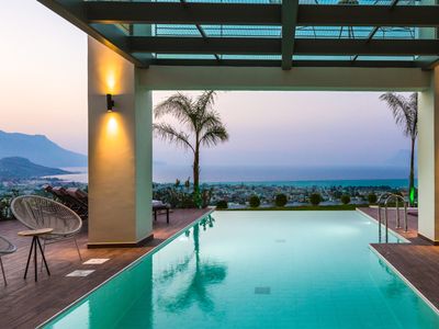 Villa Emilia Heated Pool Stunning sea & city view