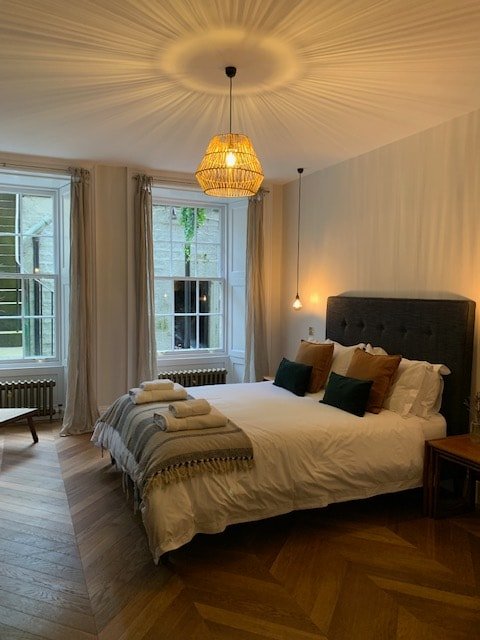 Royal Bolthole! gallery image 5