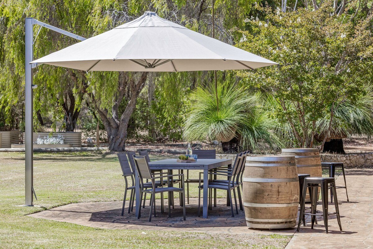 Ocean and Earth Plus Studio gallery image 4