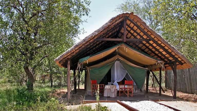 KwaMbili Game Lodge Meru Safari Tent 3