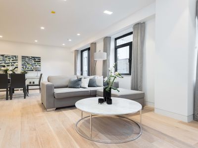 Luxurious 3 Bedroom in Trafalgar Sq
