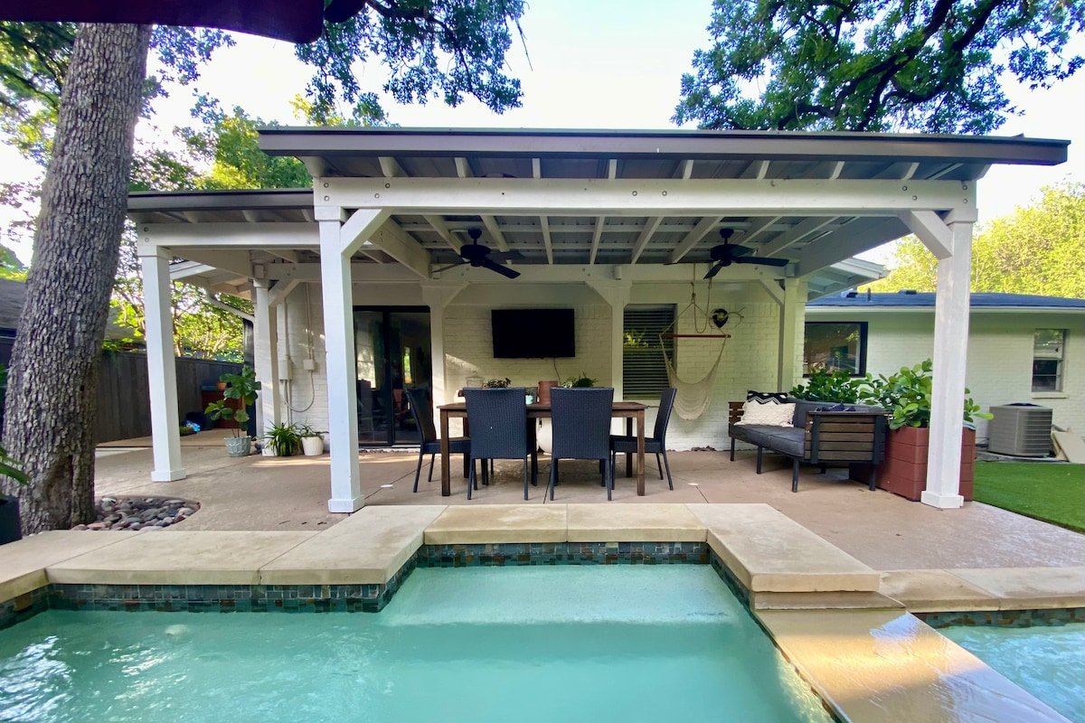 Home in the Heart of Austin with a private pool. gallery image 2