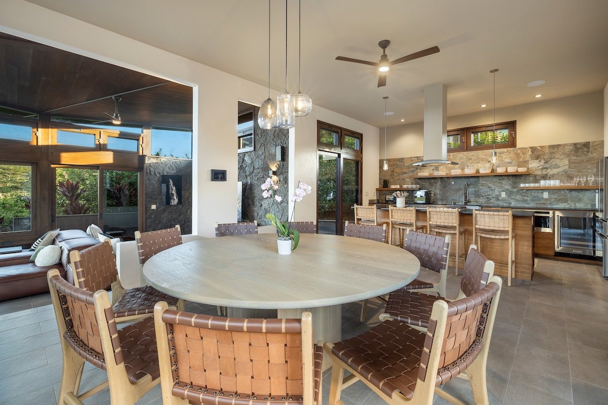 Newly remodeled Hanalei Bluff Modern is gorgeous! gallery image 5