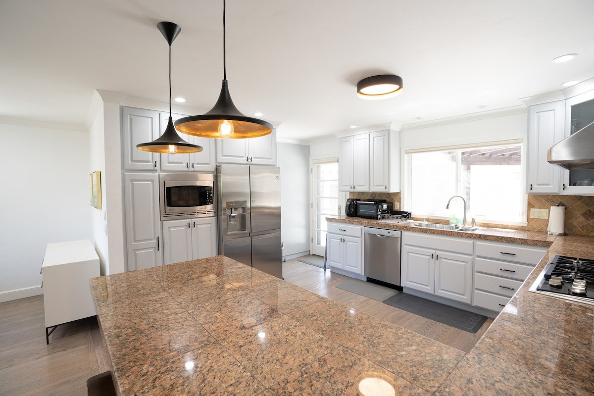 Modern Designer Home/ Palo Alto Weekly Promotion gallery image 5