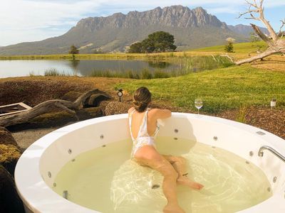 Eagles Nest II Luxury Private Spa Property