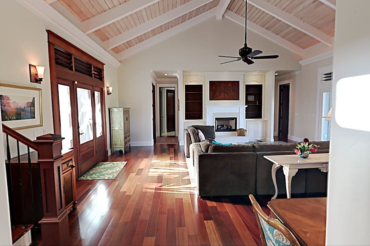 NEW! Luxury Plantation Home on Kiahuna Golf Course gallery image 5