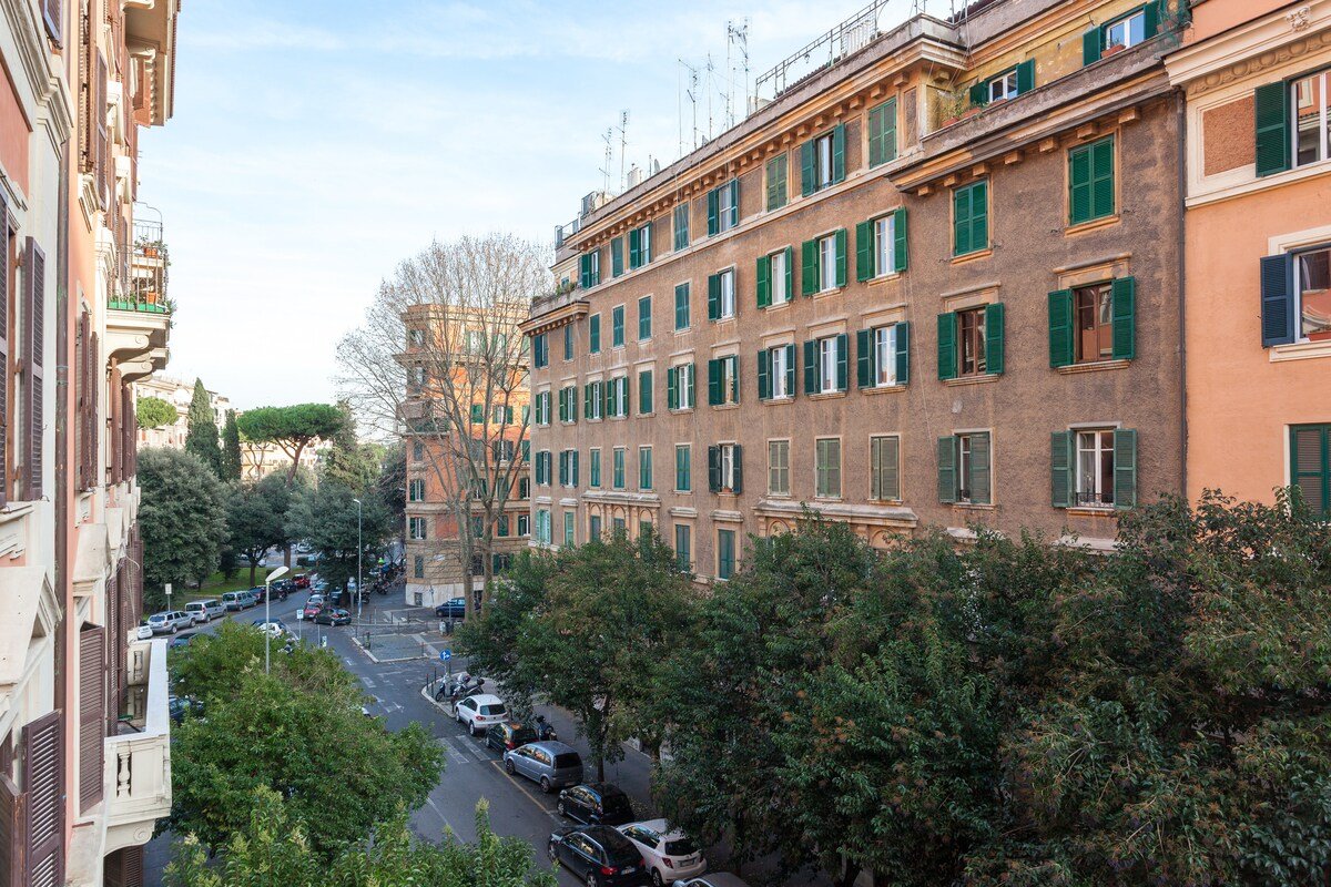 A Fancy Roman Experience luxury 3bdr 3baths gallery image 5