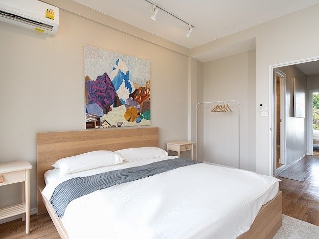 Modern and Cozy home near BTS ekkamai gallery image 2