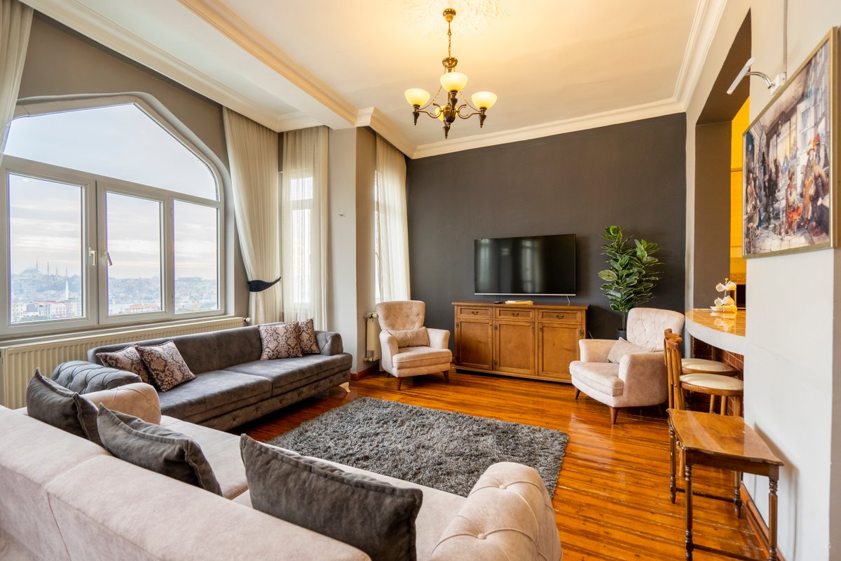 Spacious 3BR Flat w/Magnificent views at Galata