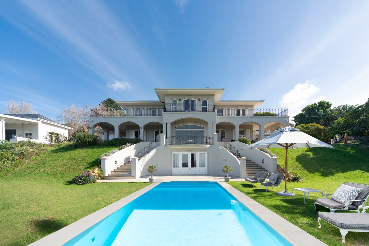 Luxury Villa in the Constantia winelands
