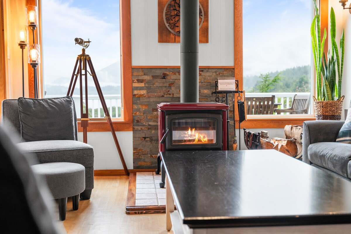 The Point| Hot tub +Sauna +view if San Juan Bay gallery image 5