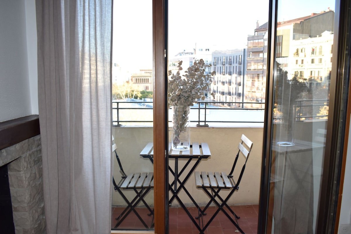 Great Eixample Apartment gallery image 4