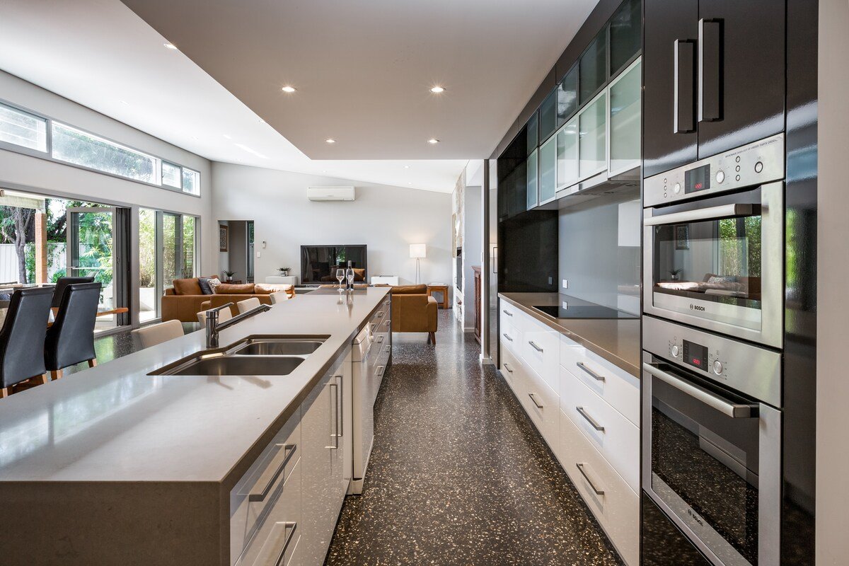 Mimosa—Stylish Beachside Retreat in Dunsborough gallery image 5