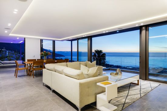 Photo 4 of Skyline Main accommodation in Camps Bay, Cape Town with 3 bedrooms and 3 bathrooms