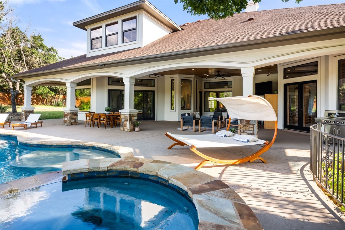 Austin Ridge Escape | Pool, Hot Tub & Fireplace