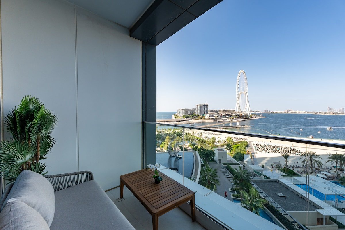 Stylish Address JBR 3BR w/ Ain Dubai View gallery image 3