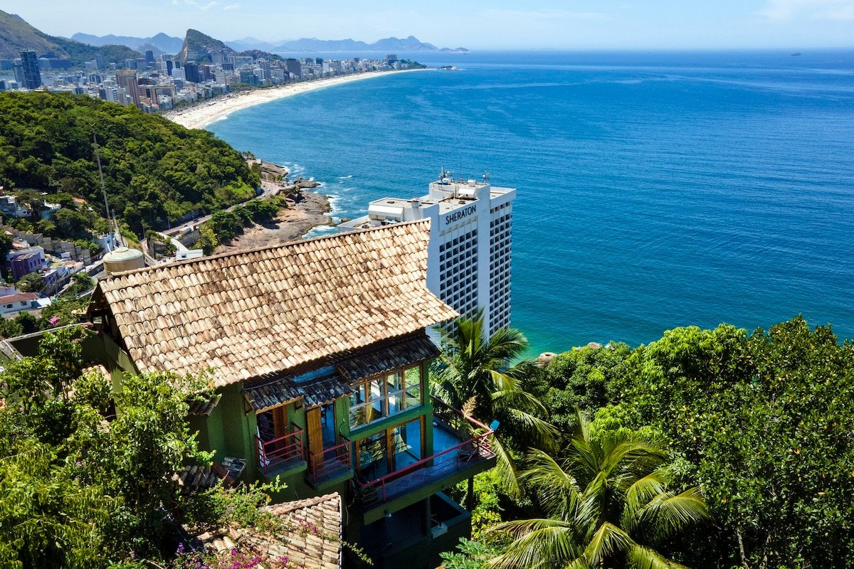 ADV007 Villa for 7 with 360° views of all of Rio gallery image 5