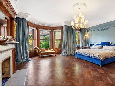 HISTORIC $10MLN MANSION IN THE HEART OF PARK SLOPE