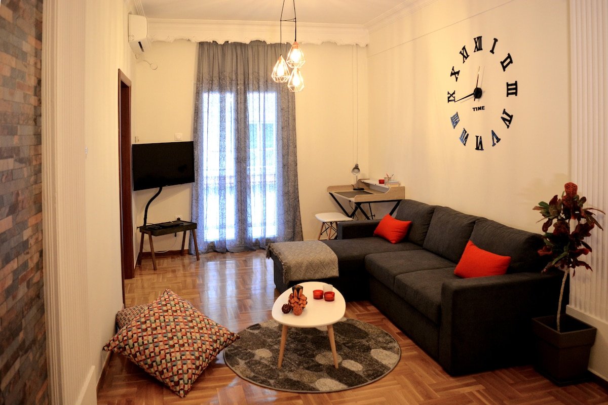 NEW 4 bedrooms aptm in the historical city center gallery image 2