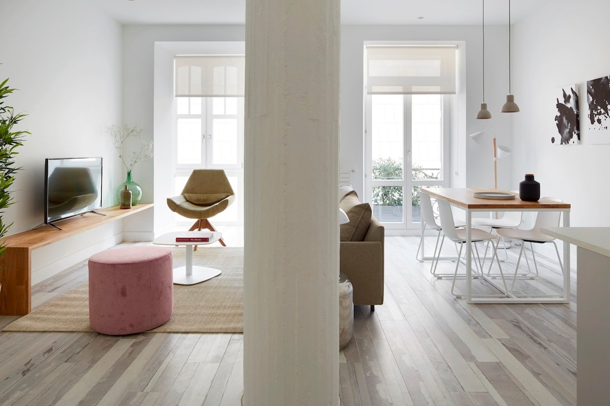 Concha Bay 3 by FeelFree Rentals gallery image 3