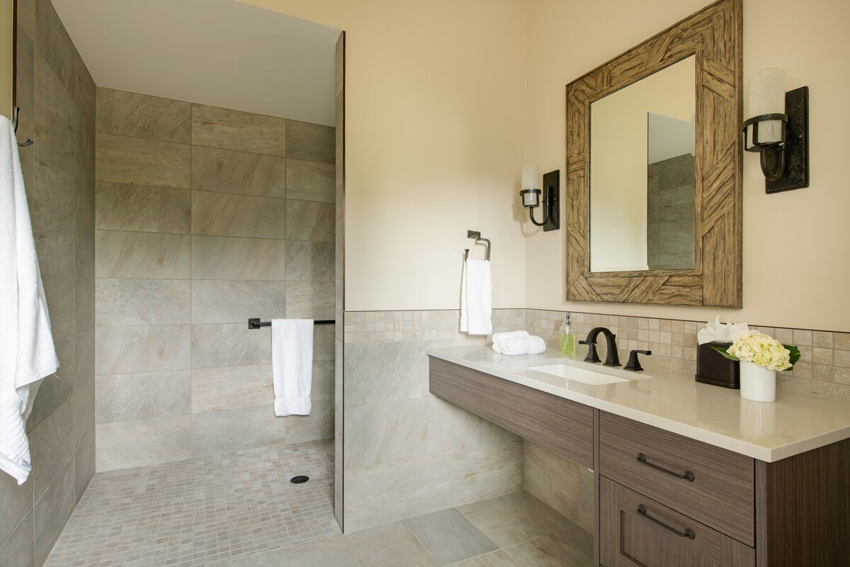 Alpine Peak Lodge Indoor Pool! gallery image 2