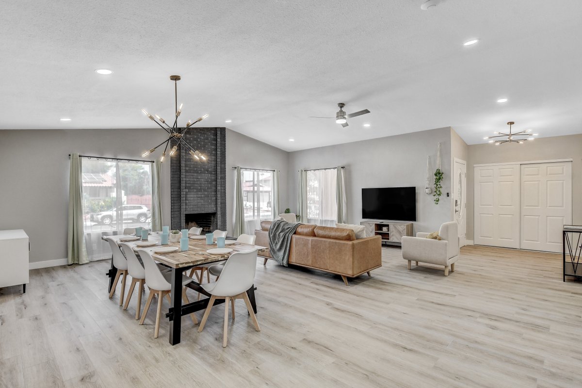 Pool, King bed, Arcade, All Essentials, EV charger