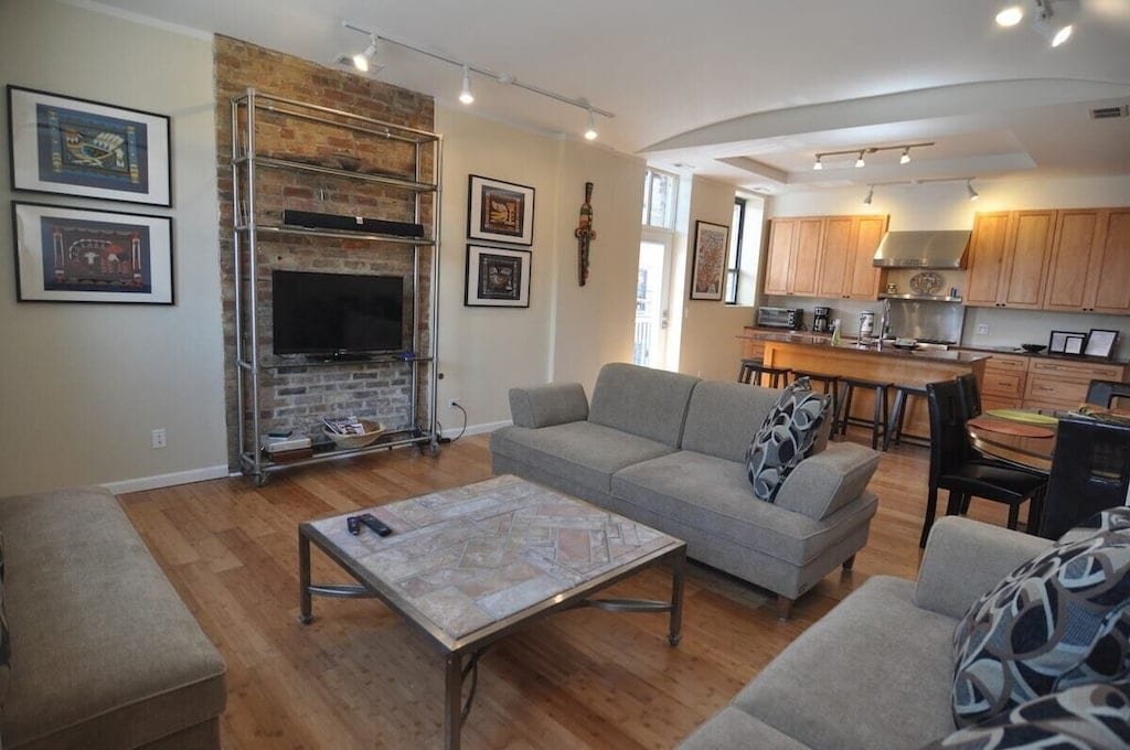 Magic Factory Loft 2East 4 Bd/3 Ba Families Groups gallery image 2